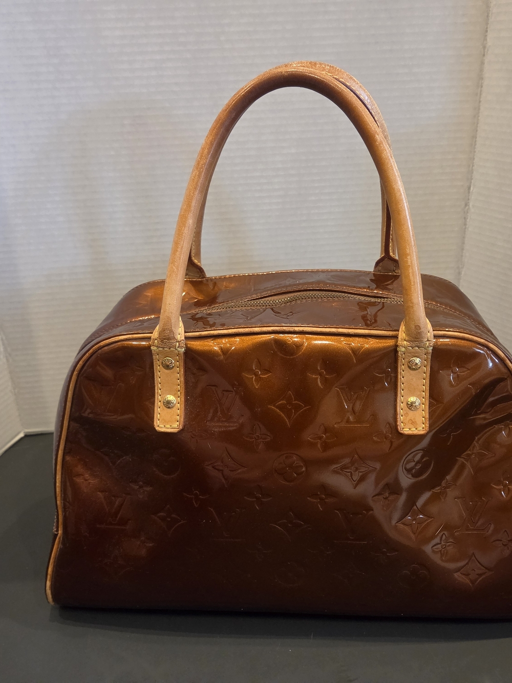 Louis Vuitton Monogram Vernis Brown Patent Alma-Style TOMPKINS BAG